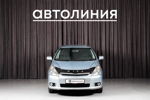 Минивэн Toyota Wish 2003 года, 689000 рублей, Красноярск