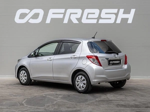 Хетчбэк Toyota Vitz 2012 года, 895000 рублей, Краснодар
