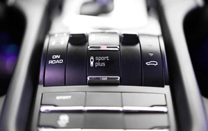 Внедорожник Porsche Cayenne S 2015 года, 4699000 рублей, Орёл