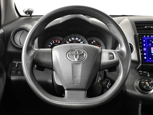 Внедорожник Toyota RAV4 2012 года, 1249900 рублей, Казань