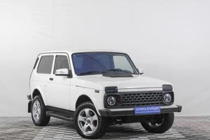 Внедорожник ВАЗ (LADA) 4x4 (Нива) 2015 года, 749000 рублей, Кемерово