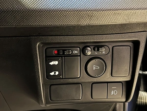 Минивэн Honda Freed 2010 года, 998000 рублей, Красноярск