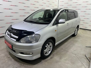 Минивэн Toyota Ipsum 2001 года, 749000 рублей, Красноярск
