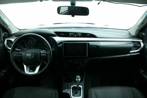 Пикап Toyota Hilux 2017 года, 3700000 рублей, Красноярск