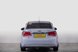 Седан Chevrolet Cruze 2012 года, 669000 рублей, Томск