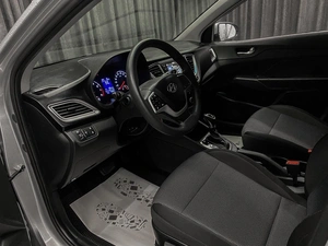 Седан Hyundai Solaris 2021 года, 1390000 рублей, Красноярск