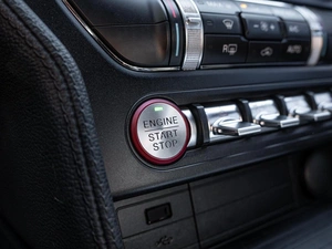 Купе Ford Mustang 2018 года, 2899000 рублей, Краснодар