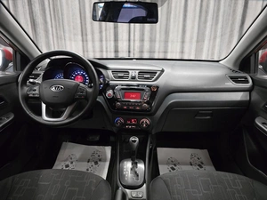 Седан Kia Rio 2012 года, 769000 рублей, Красноярск