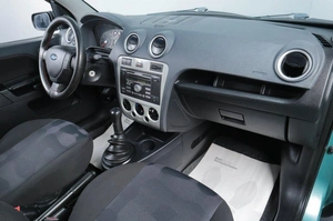 Хетчбэк Ford Fusion 2006 года, 399000 рублей, Челябинск