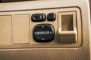 Седан Toyota Corolla 2000 года, 649000 рублей, Барнаул