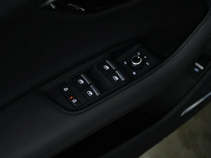 Внедорожник Audi Q7 2023 года, 6988888 рублей, Москва