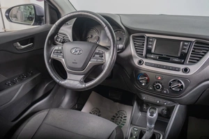 Седан Hyundai Solaris 2017 года, 1399000 рублей, Томск