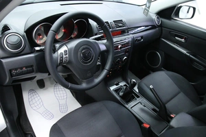 Хетчбэк Mazda 3 2007 года, 673000 рублей, Солонцы