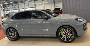 Внедорожник Porsche Cayenne Turbo 2024 года, 24500000 рублей, Павловская Слобода