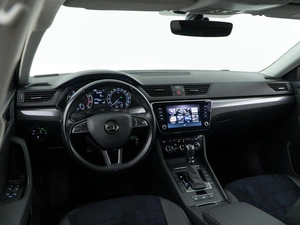 Лифтбек Skoda Superb 2018 года, 2178055 рублей, Москва