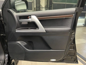 Внедорожник Toyota Land Cruiser 2019 года, 5000000 рублей, Красноярск