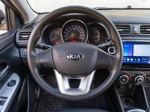 Хетчбэк Kia Rio 2014 года, 949000 рублей, Саратов