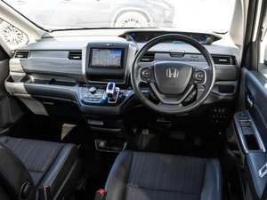 Минивэн Honda Freed+ 2018 года, 1750000 рублей, Краснодар