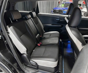 Минивэн Toyota Wish 2012 года, 1277000 рублей, Красноярск