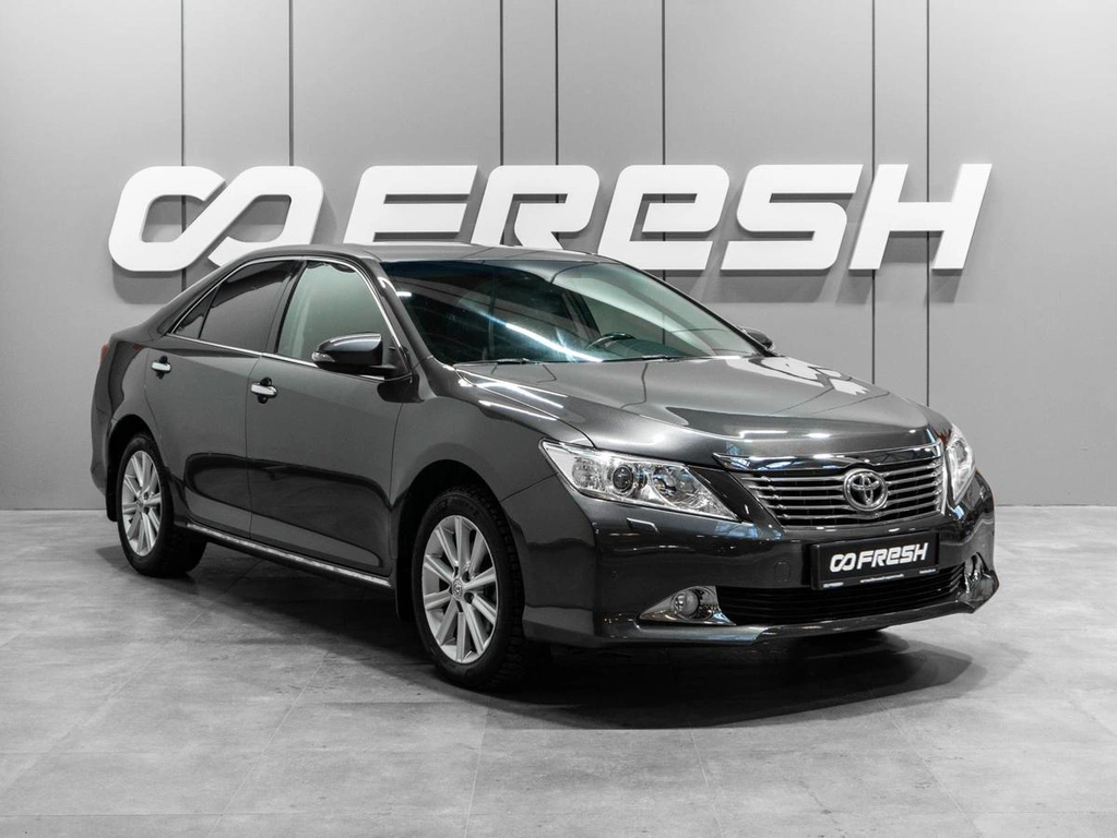 Седан Toyota Camry 2013 года, 1859000 рублей, Тюмень
