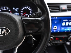 Хетчбэк Kia Rio X-Line 2018 года, 1429000 рублей, Саратов