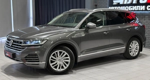 Внедорожник Volkswagen Touareg 2019 года, 4000000 рублей, Красноярск