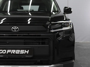 Внедорожник Toyota RAV4 2026 года, 4300000 рублей, Омск