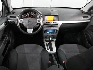 Хетчбэк Opel Astra 2014 года, 769000 рублей, Аксай