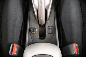 Хетчбэк Toyota Auris 2009 года, 609000 рублей, Пермь