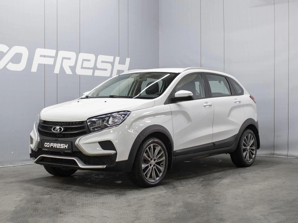 Хетчбэк ВАЗ (LADA) XRAY Cross 2019 года, 960000 рублей, Омск