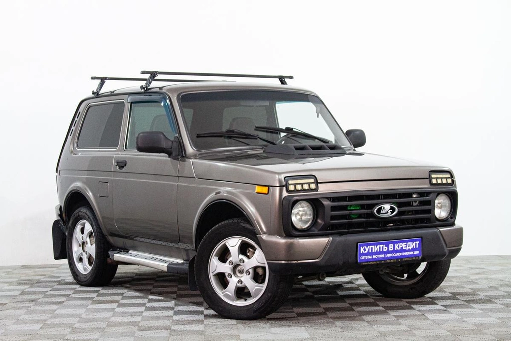 Хетчбэк ВАЗ (LADA) 4x4 (Нива) 2016 года, 579000 рублей, Сургут