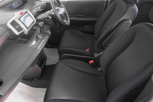 Минивэн Honda Freed 2010 года, 969000 рублей, Кемерово