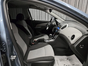 Универсал Chevrolet Cruze 2013 года, 890000 рублей, Красноярск