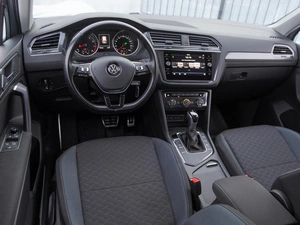 Внедорожник Volkswagen Tiguan 2019 года, 2350000 рублей, Волгоград