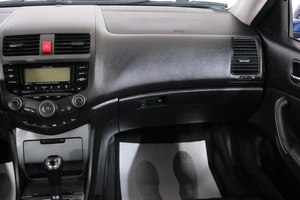 Седан Honda Accord 2006 года, 899000 рублей, Омск