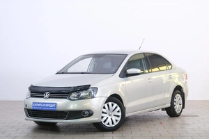 Седан Volkswagen Polo 2012 года, 739000 рублей, Омск