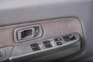 Пикап Nissan NP300 2012 года, 1299000 рублей, Томск