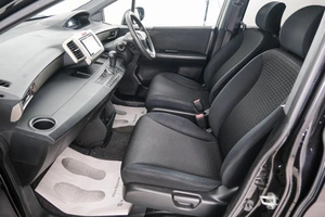 Минивэн Honda Freed 2011 года, 989000 рублей, Красноярск