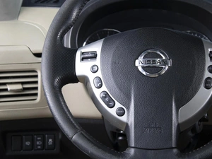 Внедорожник Nissan X-Trail 2011 года, 1350000 рублей, Омск