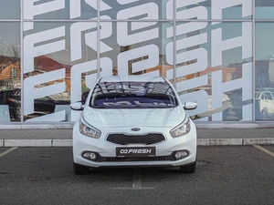 Хетчбэк Kia Ceed 2015 года, 1070000 рублей, Краснодар