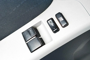 Хетчбэк Toyota Yaris 2006 года, 699000 рублей, Тюмень