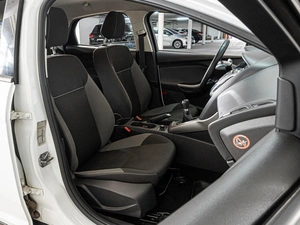 Хетчбэк Ford Focus 2013 года, 789000 рублей, Ставрополь