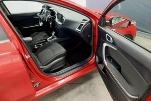 Хэтчбек Kia Ceed 2020 года, 1800000 рублей, Курск