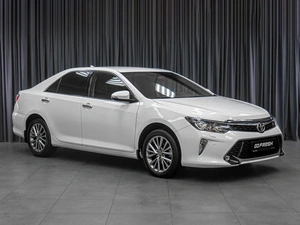 Седан Toyota Camry 2017 года, 2399000 рублей, Тюмень