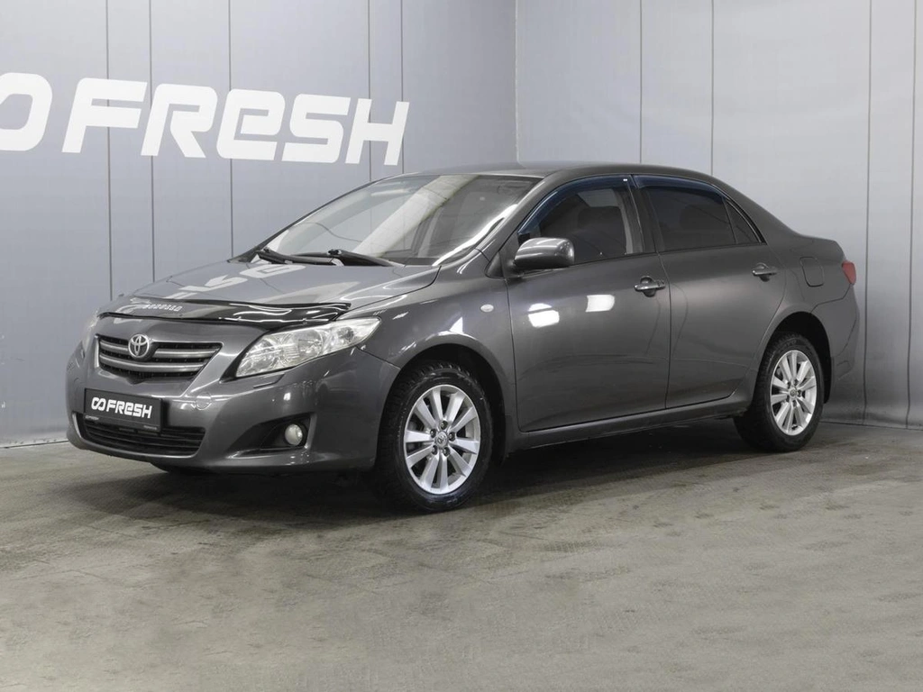 Седан Toyota Corolla 2007 года, 890000 рублей, Омск
