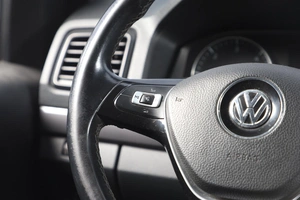Пикап Volkswagen Amarok 2017 года, 2649000 рублей, Новосибирск