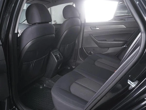 Седан Hyundai Sonata 2019 года, 1730000 рублей, Ростов-на-Дону