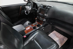 Внедорожник Toyota Highlander 2013 года, 2379000 рублей, Новокузнецк