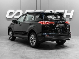 Внедорожник Toyota RAV4 2017 года, 2429000 рублей, Тюмень