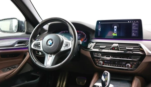 Седан BMW 5 серия 2020 года, 6150000 рублей, Орёл